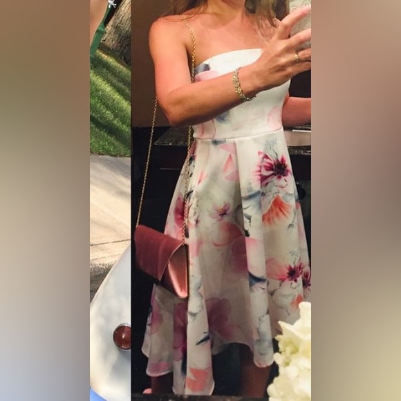 Beautiful LIPSY floral dress size 6 - Picture 3 of 3